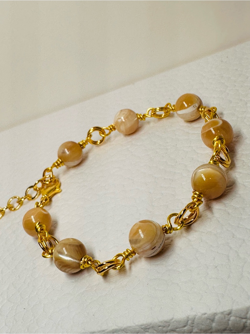 Gold wire  MOP Beads Bracelet
